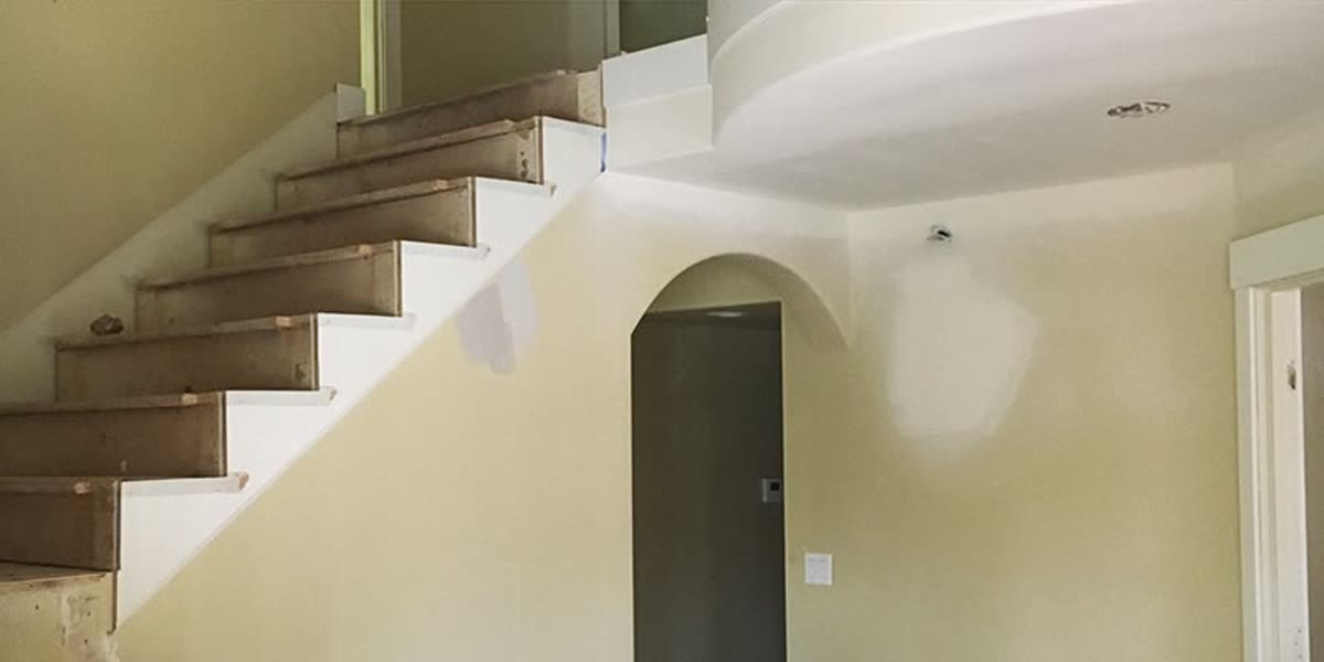 Staircase interior before repainting
